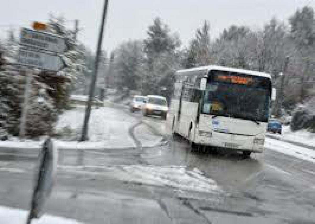 Radio 8 Ardennes Ardennes Les transports scolaires sont annulés vendredi toute la journée