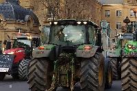 Action coup de poing des agriculteurs Ardennais ce jeudi devant la Préfecture