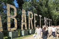 La Chronique « Sauvage », où le Journal de Bord du Cabaret Vert 2024 : Une édition en passe de battre un nouveau record