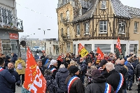 Rethel se mobilise pour sauver sa gare : entre tensions politiques et enjeux territoriaux 