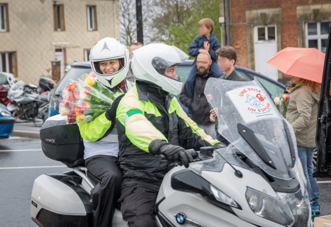 Une Rose, un Espoir : Un nouveau parcours, 2 nouveaux points fixes, 900 motards et 37 000 roses pour cette 13ème édition dans les Ardennes ce week-end
