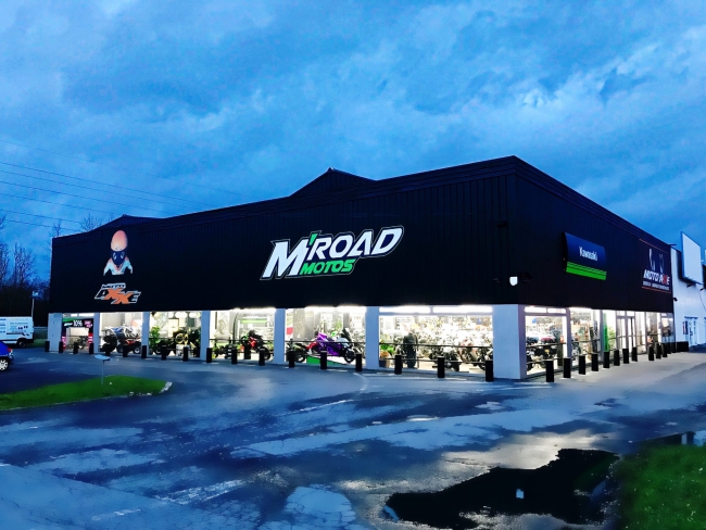 Radio 8 Ardennes  Ardennes  Deux Magasins de quads et motos la cible