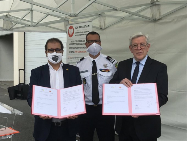 Le Service Départemental d’ incendie et de Secours des Ardennes et le Bon Samaritain main dans la main pour sauver des vies. 