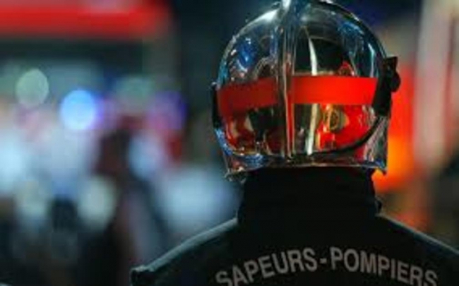 Aoust : échauffement de balles de foin , intervention des pompiers 