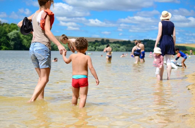 Baignade interdite au Lac de Bairon en raison de la présence dans l'eau de cyanobactéries