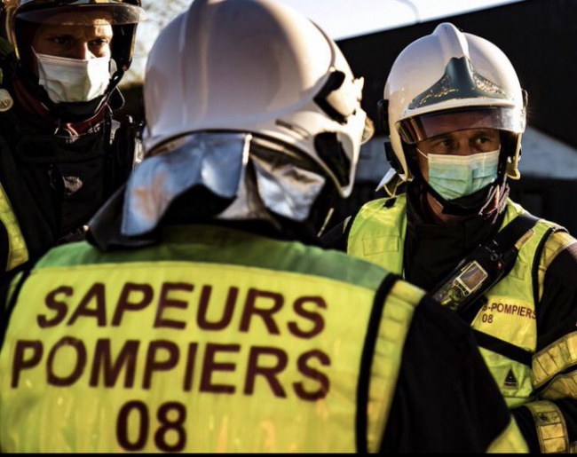 Blombay : feu de bâtiment agricole , d'importants moyens déployés 