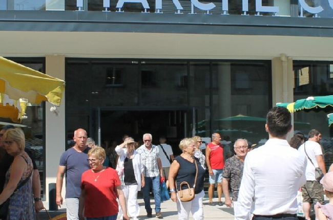 Le marché de Sedan , plus beau marché de France ? 