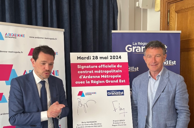 Signature officielle du contrat métropolitain d’Ardenne Métropole avec la région Grand Est .