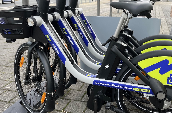 Inauguration à Sedan et Rethel des stations « Vélo Fluo » de la région Grand Est 