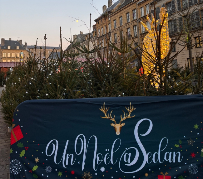 Le Marché de Noël de Sedan : Une Magie Festive au Cœur de l’Avent