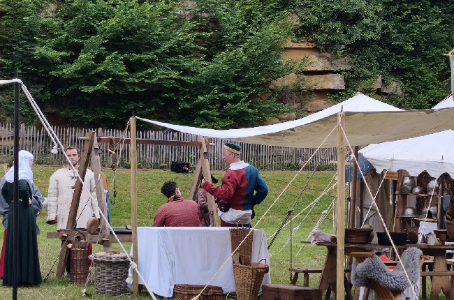 Sedan : Le festival médiéval fait le plein malgré la météo 